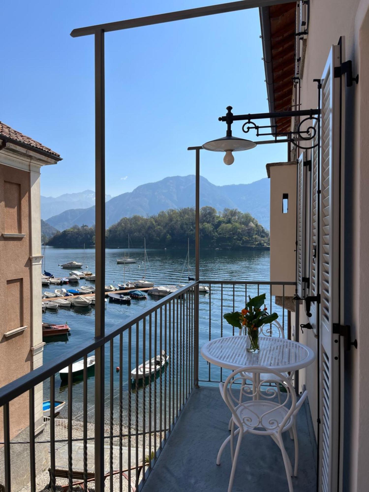 Casa Castellana Apt 1 E Casa Castellana Apt 2 Sala Comacina Εξωτερικό φωτογραφία