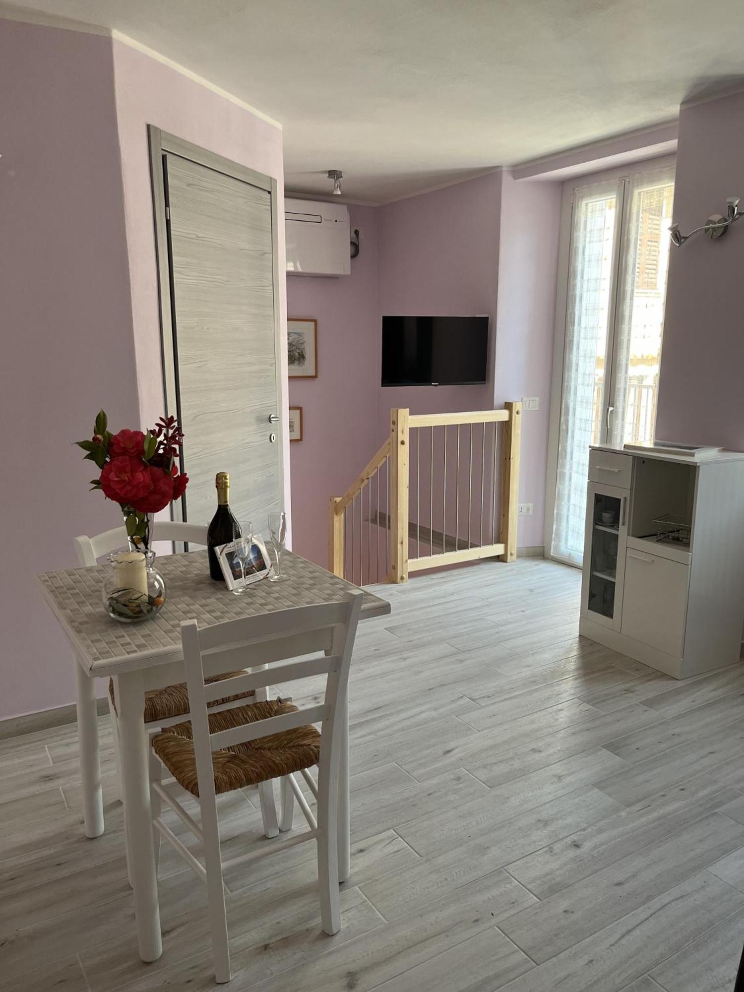 Casa Castellana Apt 1 E Casa Castellana Apt 2 Sala Comacina Εξωτερικό φωτογραφία