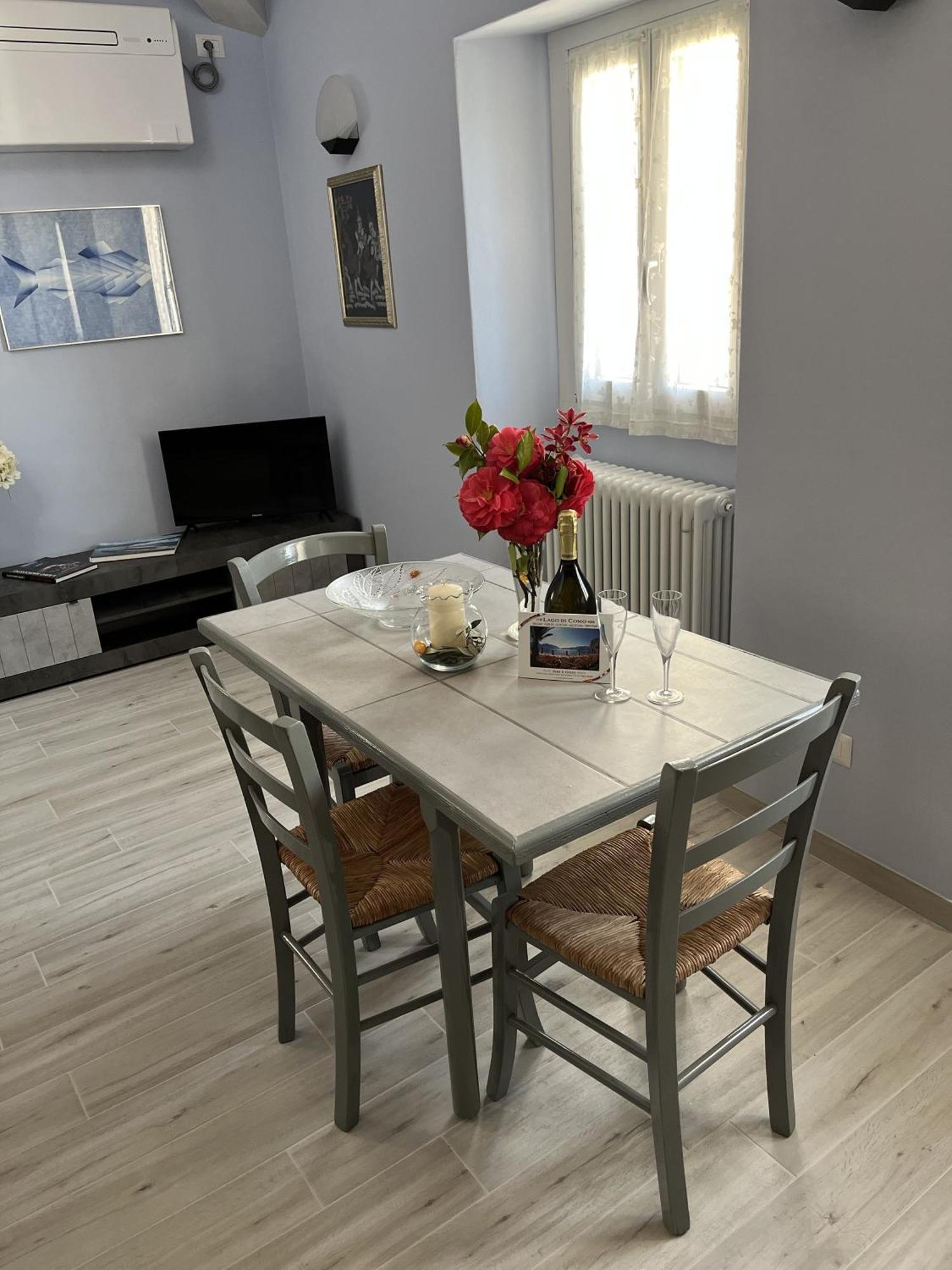 Casa Castellana Apt 1 E Casa Castellana Apt 2 Sala Comacina Εξωτερικό φωτογραφία